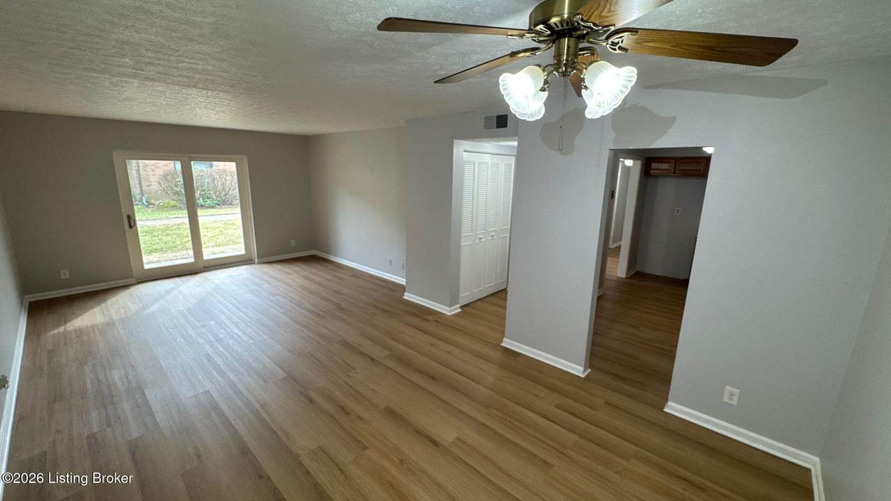 7008 Wildwood Cir - Photo 1
