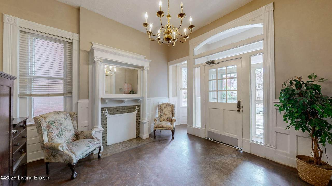 https://bt-photos.global.ssl.fastly.net/louisville/1280_boomver_2_1711130-2.jpg