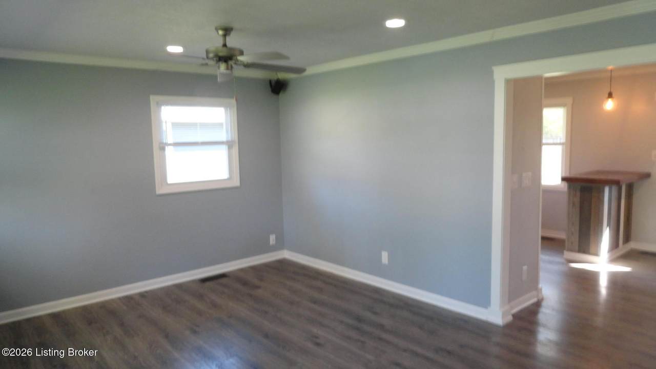 https://bt-photos.global.ssl.fastly.net/louisville/1280_boomver_2_1711942-2.jpg
