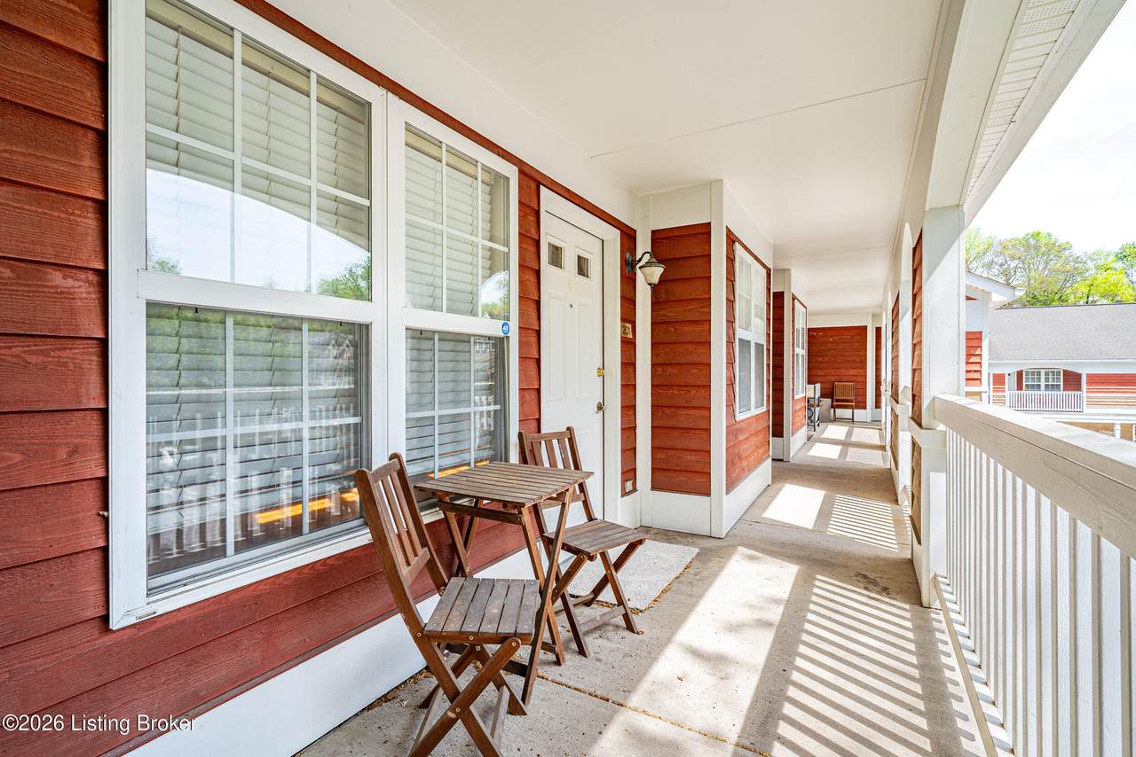 250 Crescent Hill Pl - Photo 1