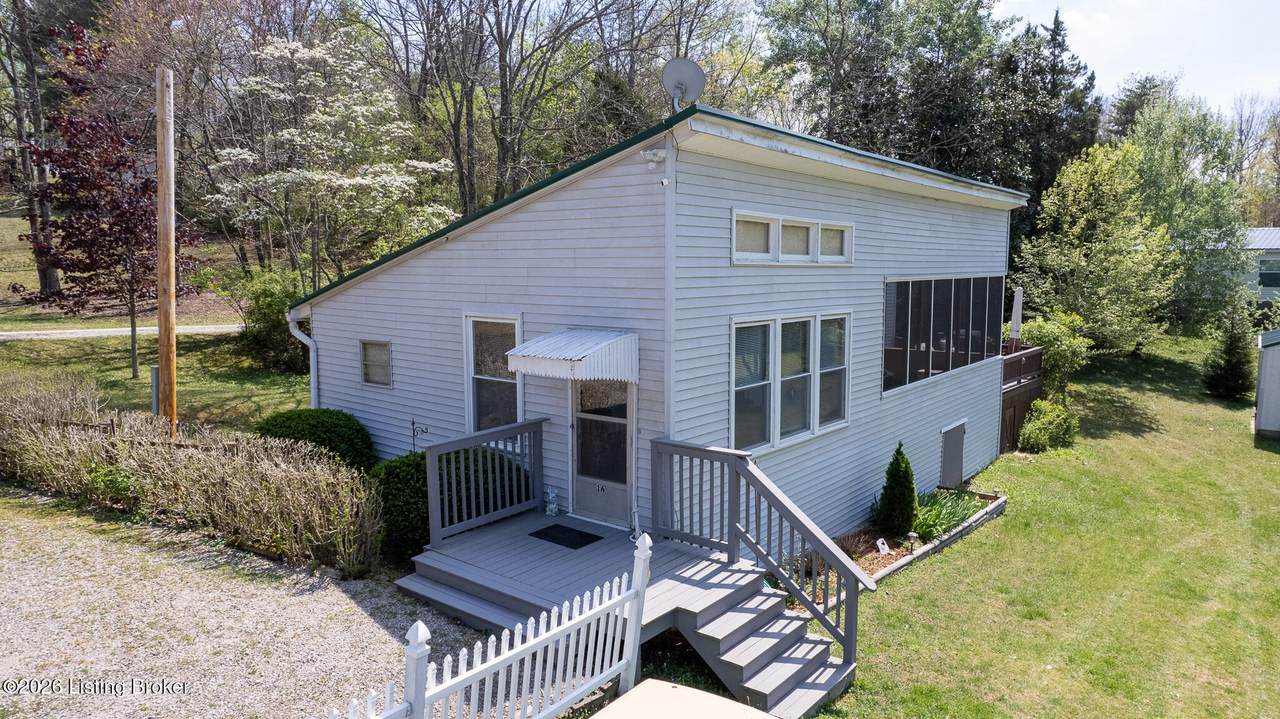 16 Lakeside Dr - Photo 1