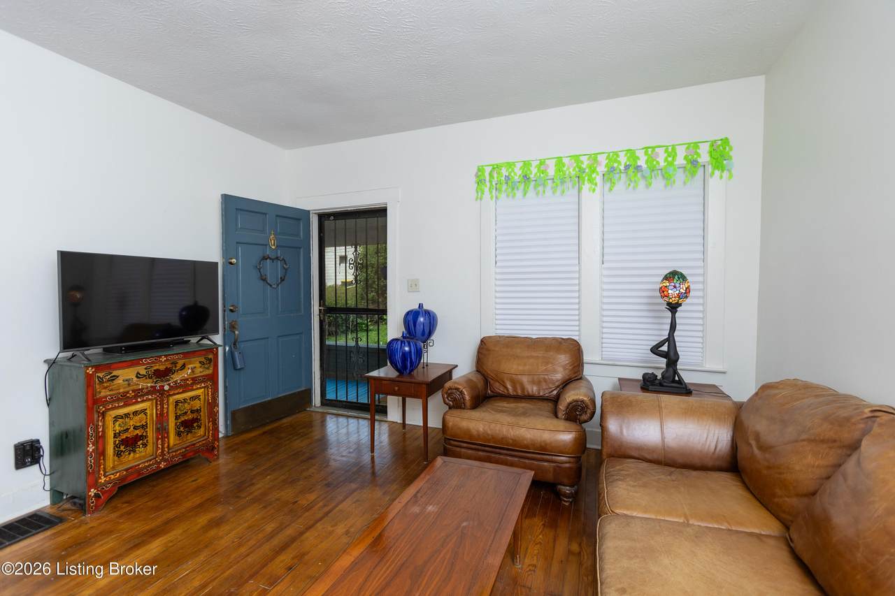 https://bt-photos.global.ssl.fastly.net/louisville/1280_boomver_2_1715390-2.jpg