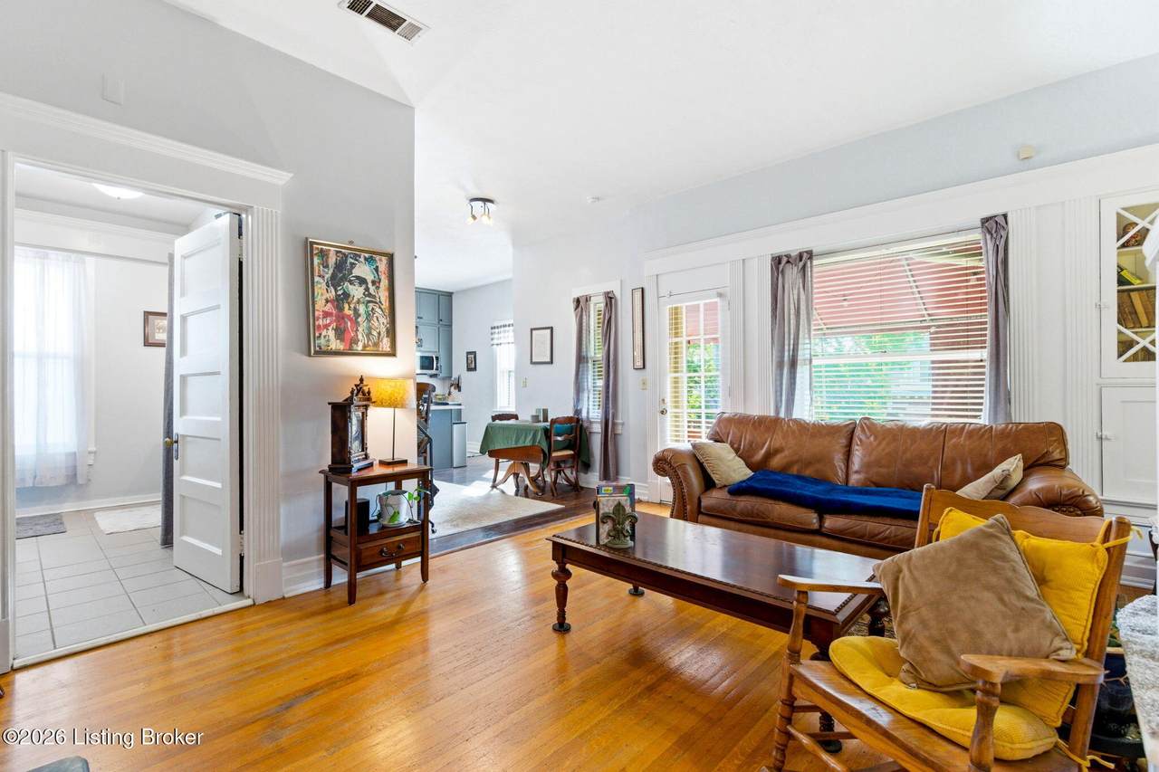 1589 Parsons Pl - Photo 1