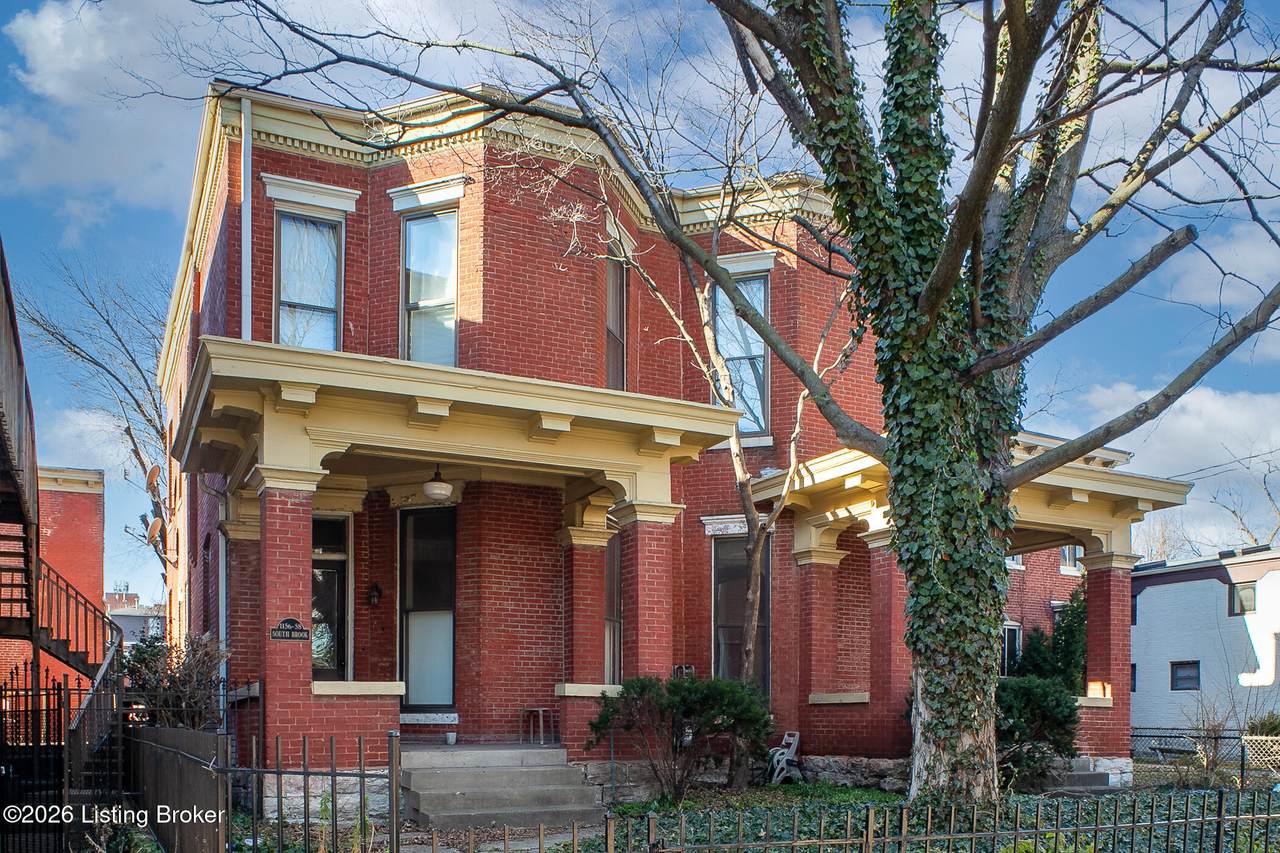 1156 Brook St - Photo 1