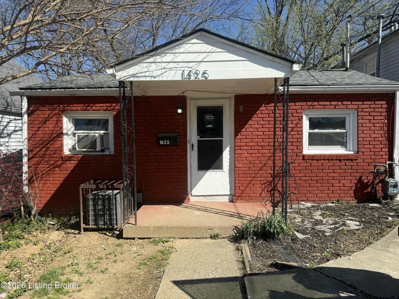 1425 Arling Ave - Photo 1
