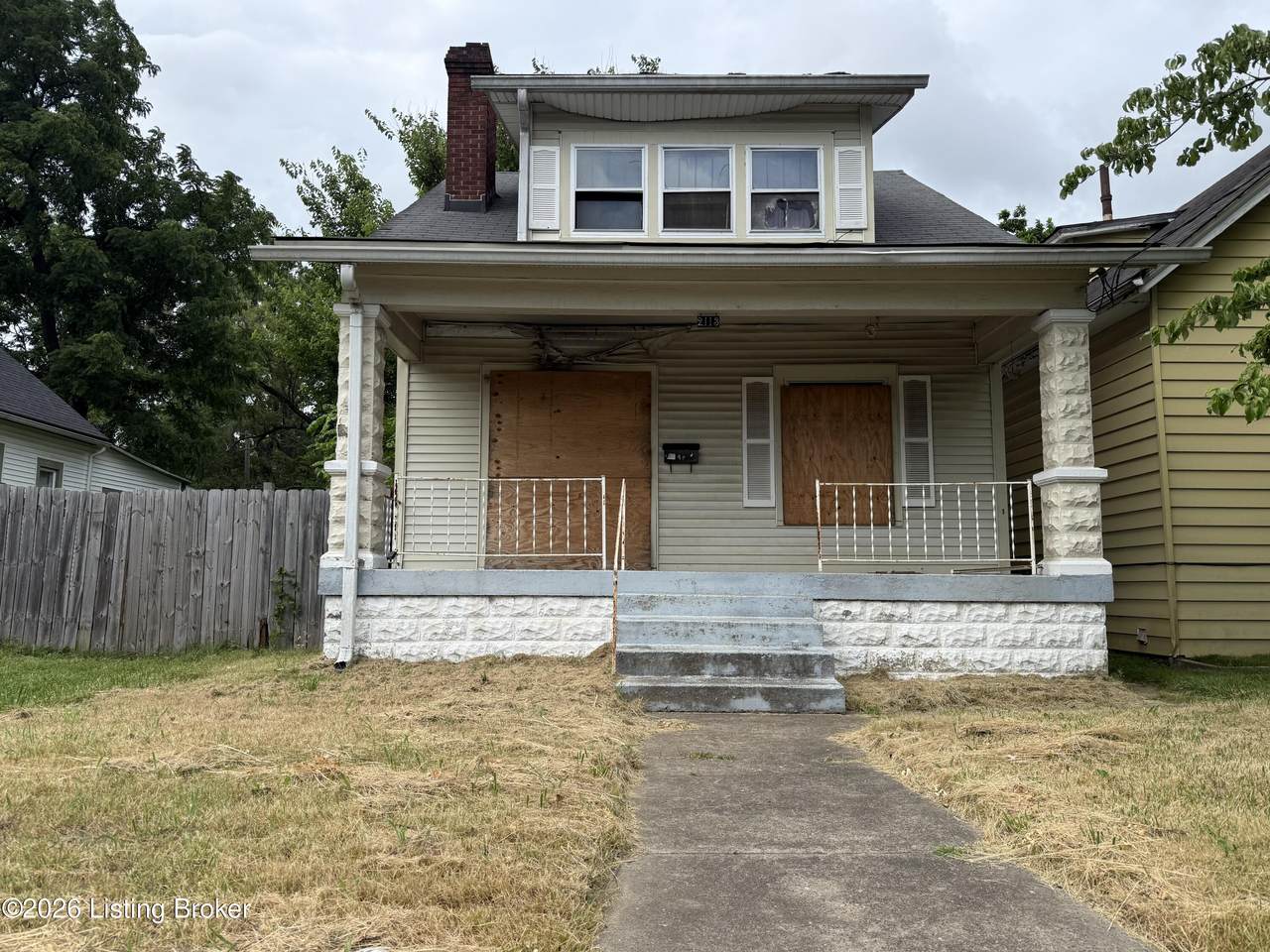 2113 Hill St - Photo 1