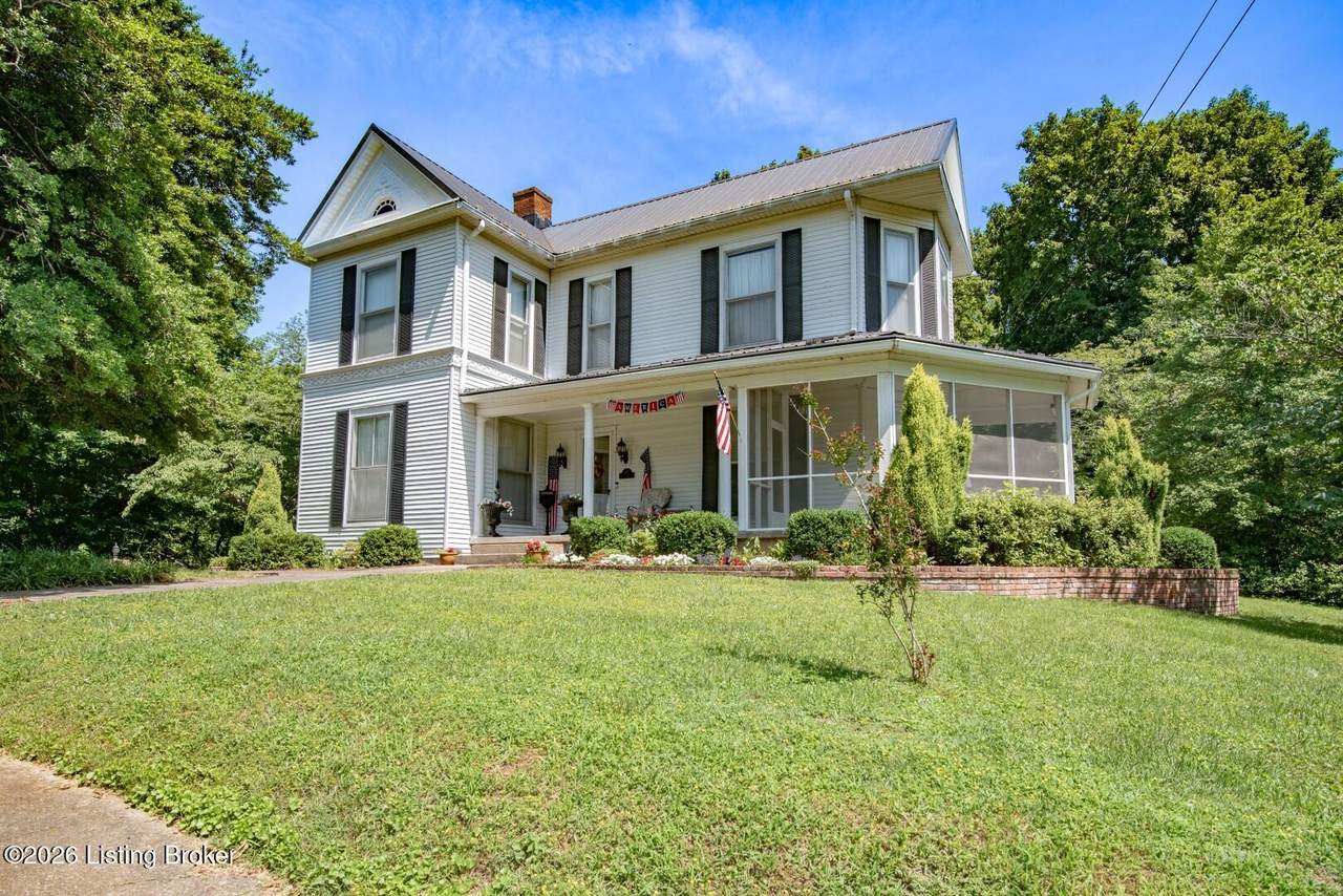 205 Chestnut St - Photo 1