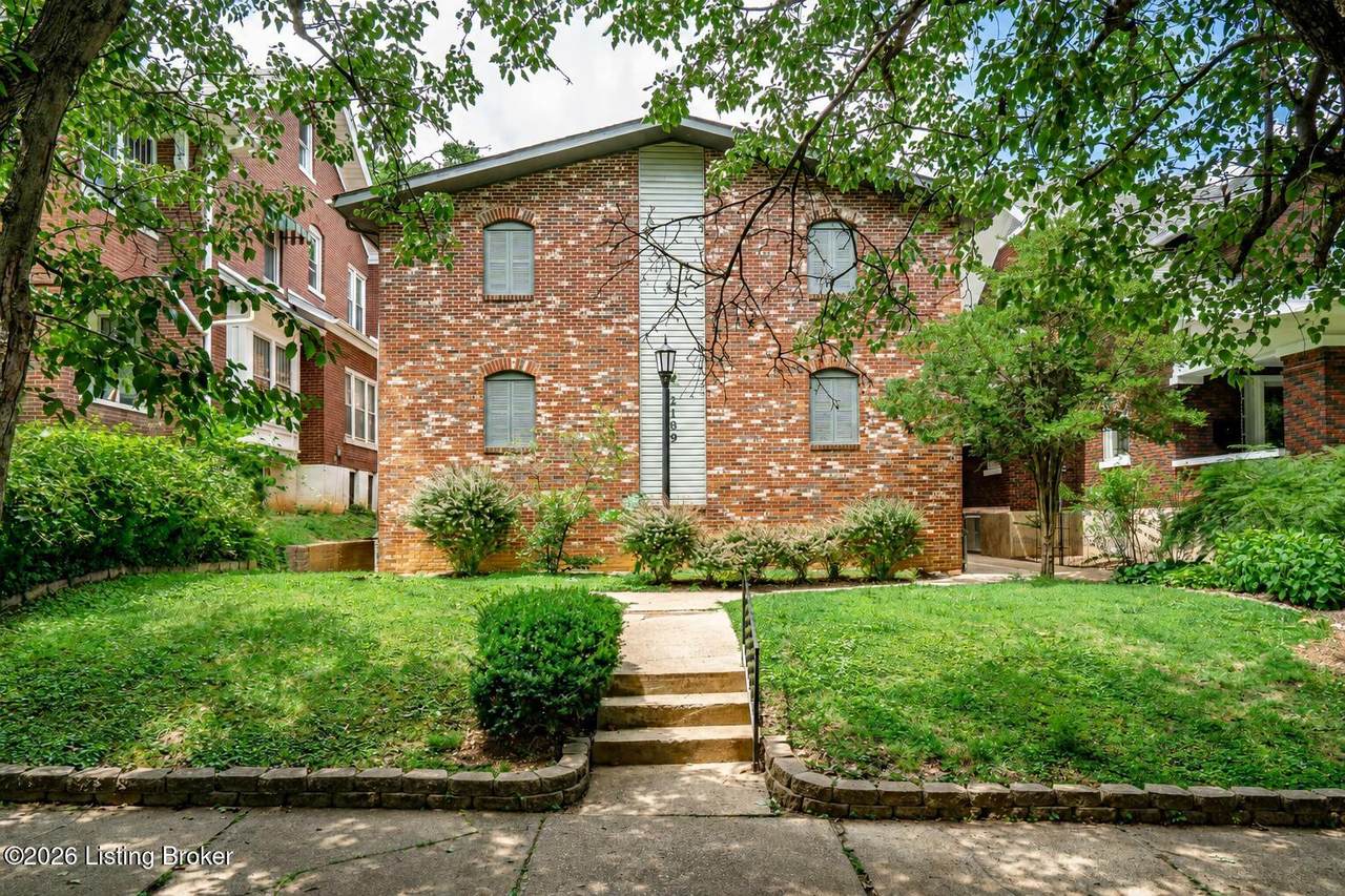 2189 Baringer Ave - Photo 1