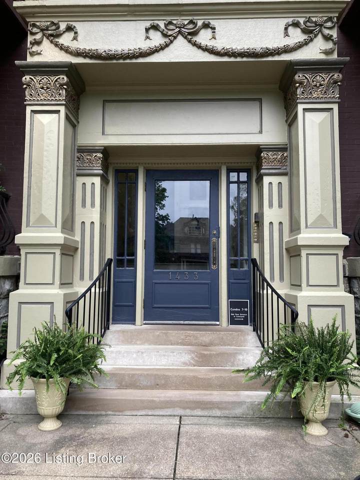 https://bt-photos.global.ssl.fastly.net/louisville/1280_boomver_2_1721314-2.jpg