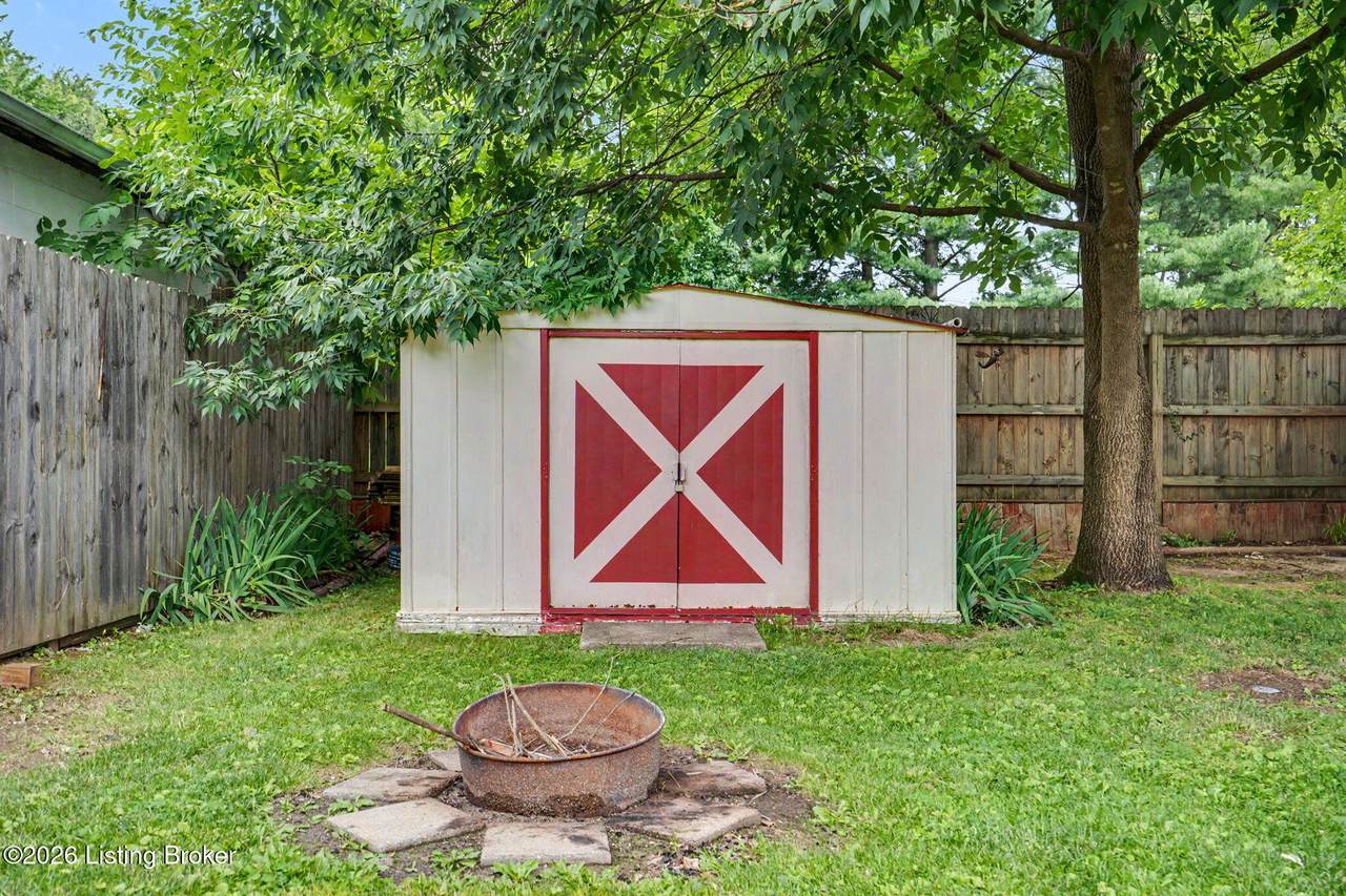 https://bt-photos.global.ssl.fastly.net/louisville/1280_boomver_3_1721713-2.jpg