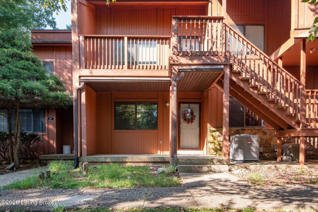 389 Piping Rock Rd - Photo 1