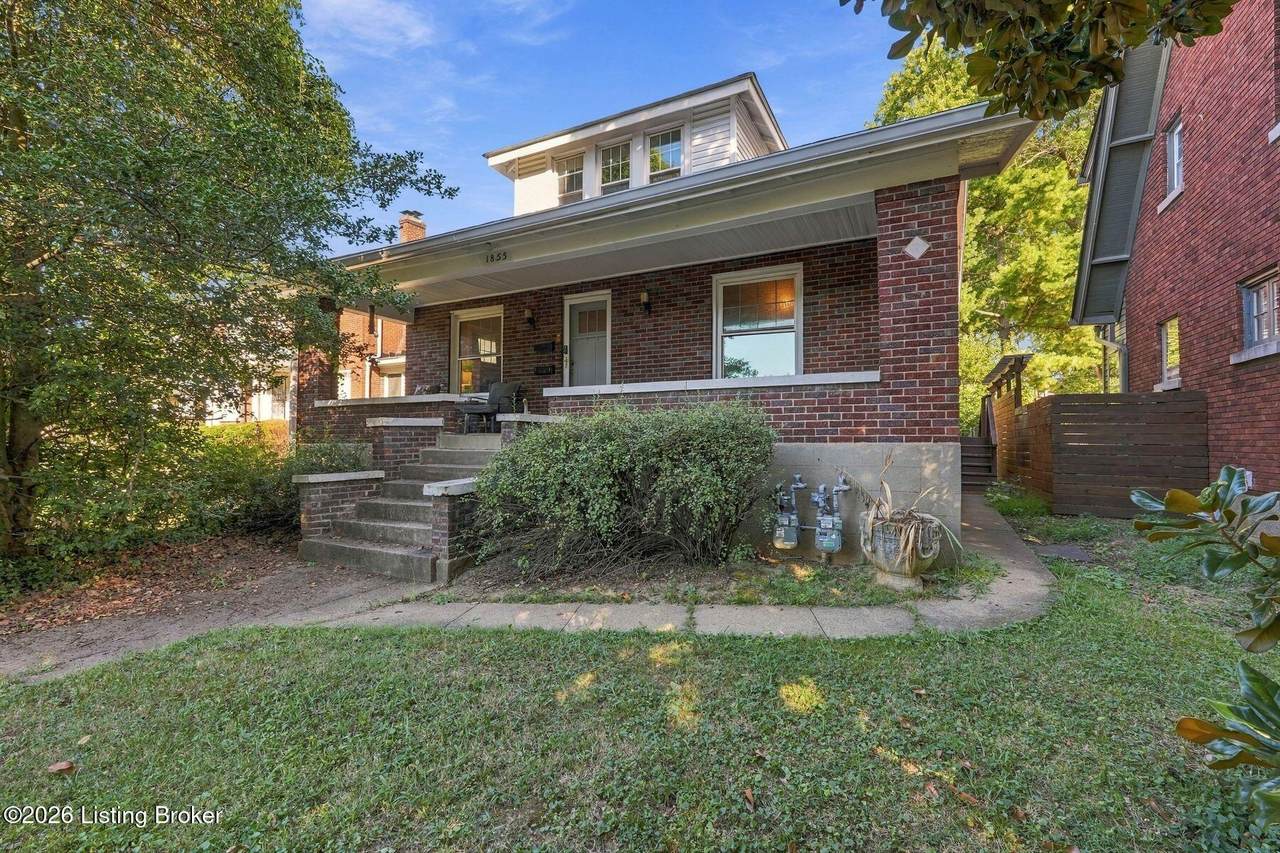 1855 Harvard Dr - Photo 1