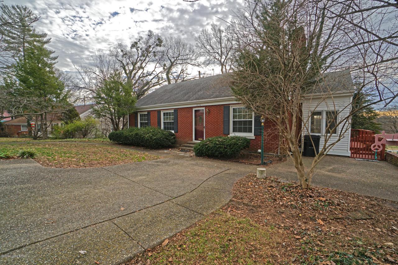 1216 Royal Ave - Photo 1