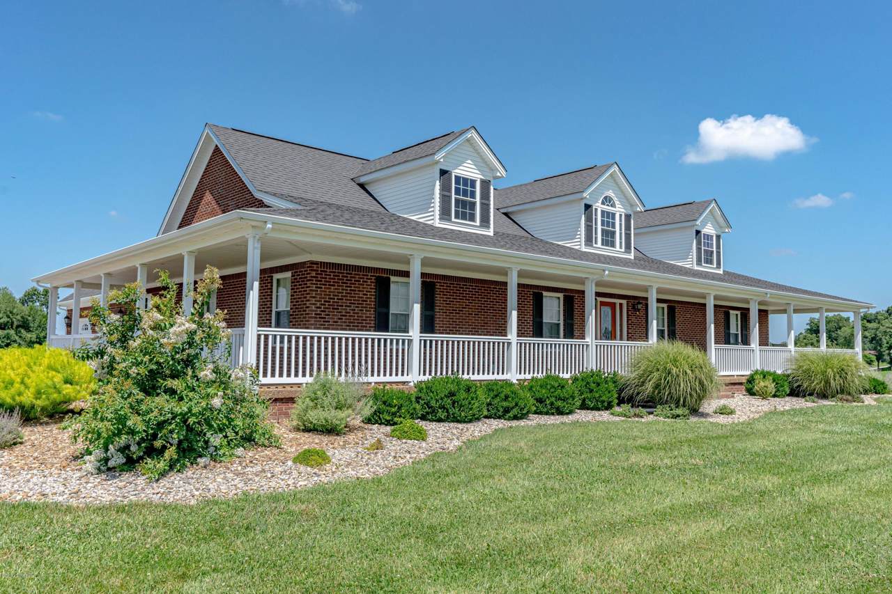 725 Pleasant View Rd - Photo 1