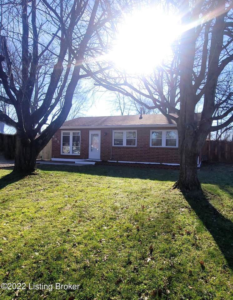 608 Sinclair St - Photo 1