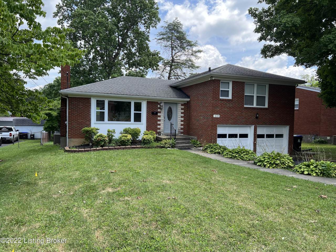 3117 Mcmahan Blvd - Photo 1