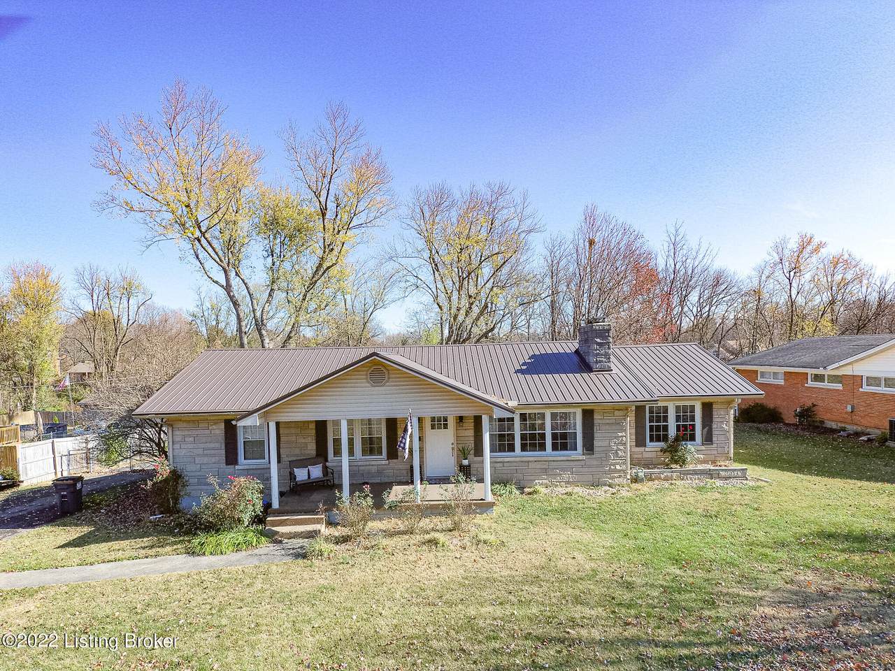 811 Mccullum Ave - Photo 1