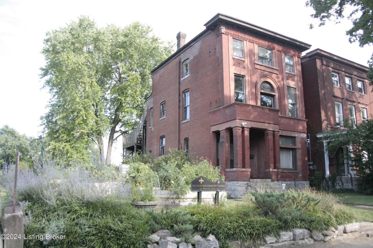 1223 Brook St - Photo 1