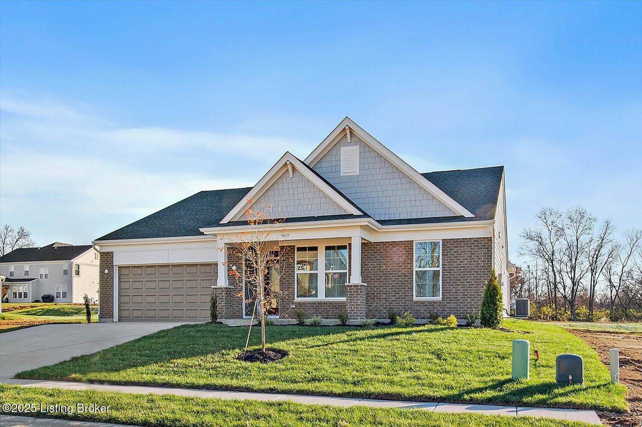 907 Creativity Crossing - Photo 1