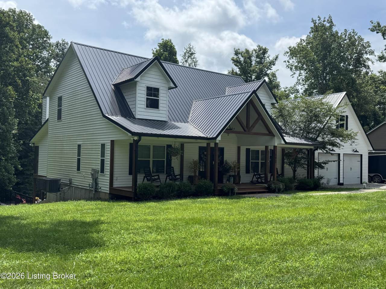 192 Cherry Ln - Photo 1