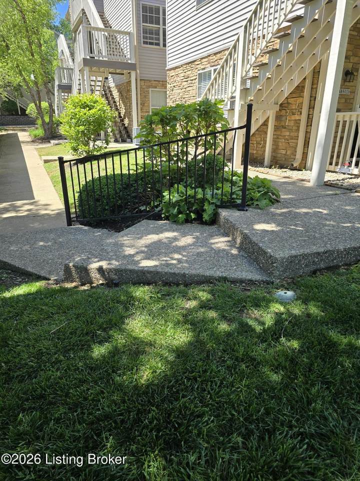https://bt-photos.global.ssl.fastly.net/louisville/1280_boomver_2_1715910-2.jpg