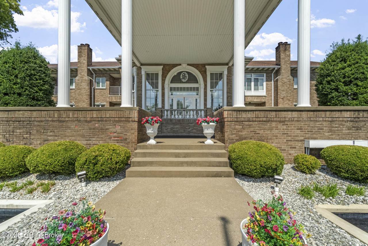 8605 Shelbyville Rd - Photo 1