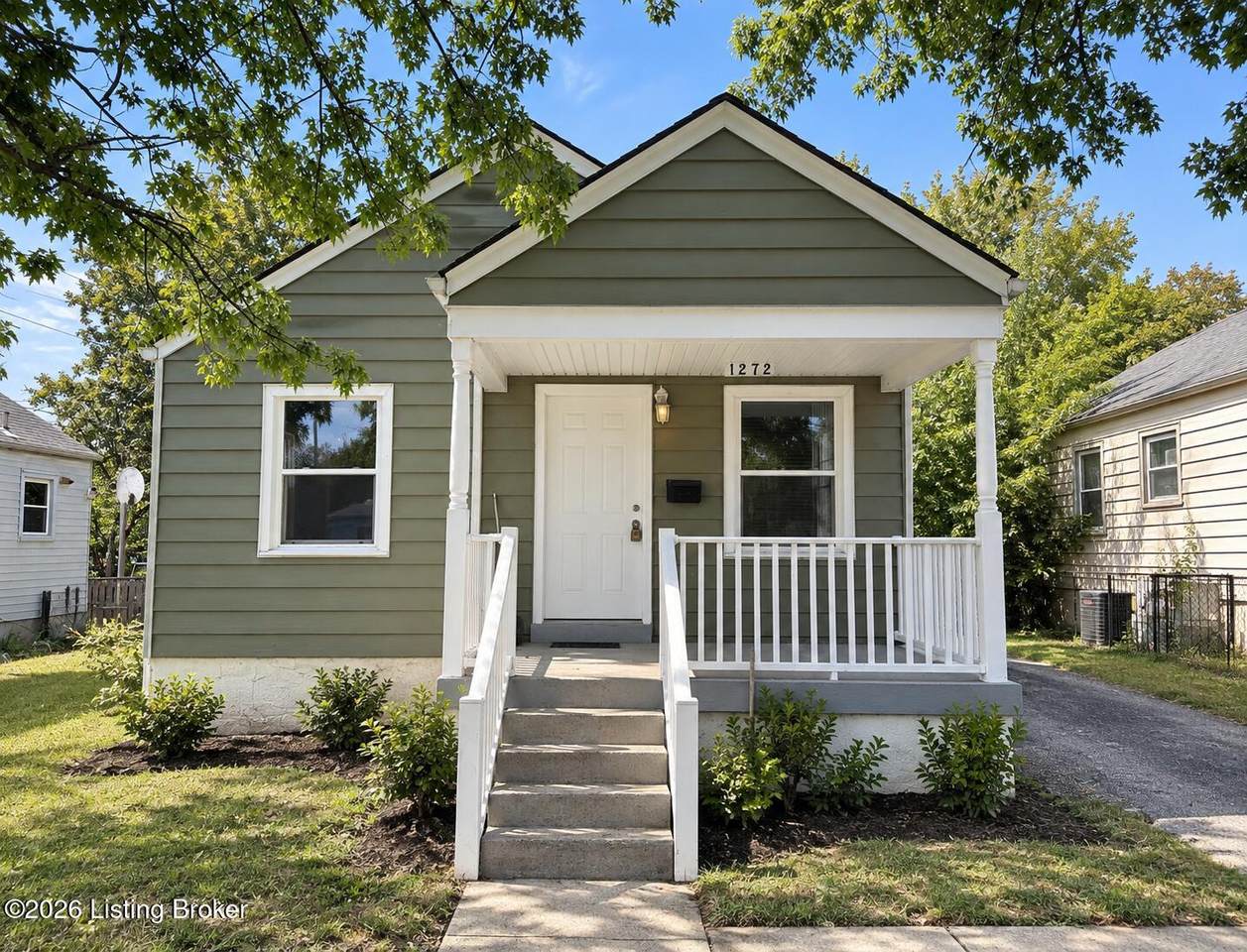 1272 Weller Ave - Photo 1