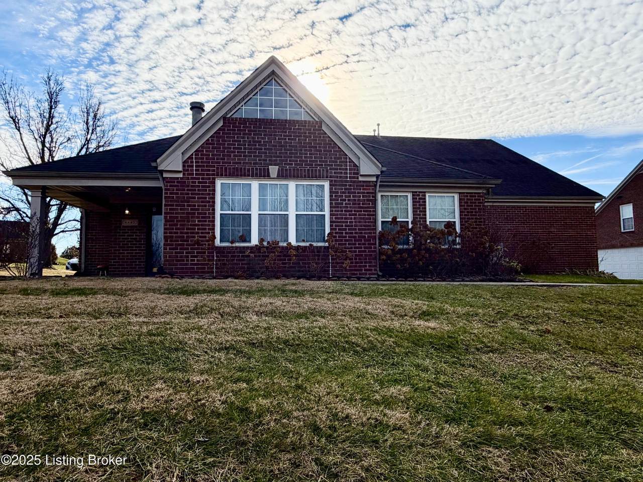 4442 Southbridge Ct - Photo 1