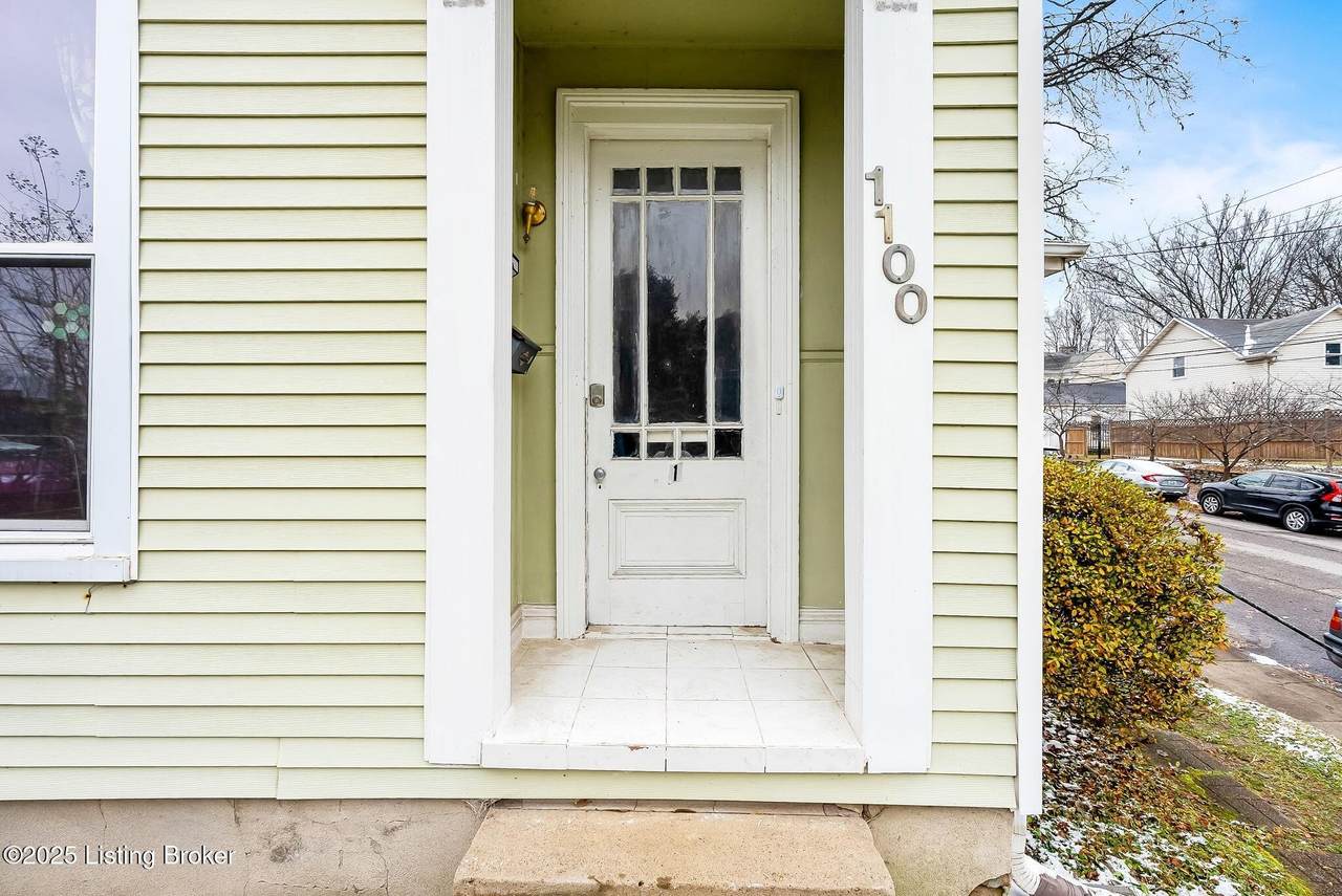 1100 Baxter Ave - Photo 1