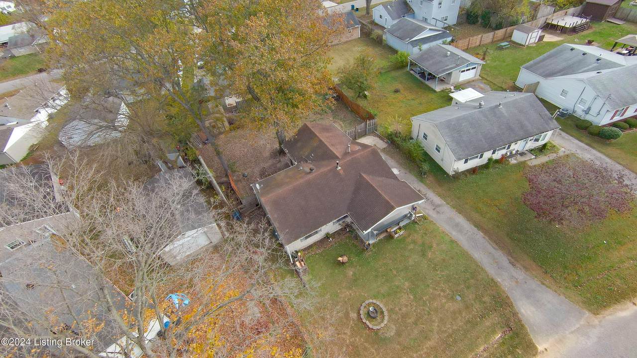 9601 Toledo Ln - Photo 1