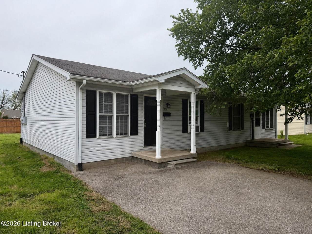 254 Davis St - Photo 1
