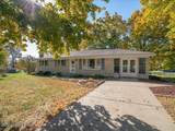 1800 Armstrong Ln - Photo 2