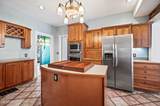 1102 Brook St - Photo 18