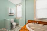 1102 Brook St - Photo 40