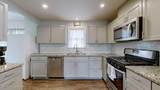 702 11th St - Photo 3