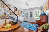 1742 Frankfort Ave - Photo 4