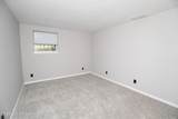 208 Flanders Ct - Photo 15