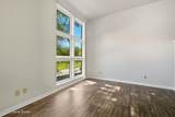 2745 Grinstead Dr - Photo 15