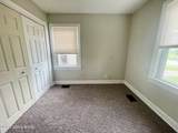 1113 Beecher St - Photo 5