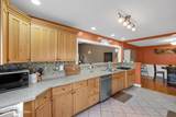 7601 Greenwood Rd - Photo 15