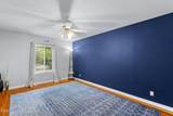 1935 Gardiner Ln - Photo 17