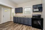 1105 32nd St - Photo 8