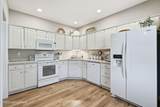 411 Turnberry Ln - Photo 6