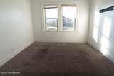 221 Woodlawn Ave - Photo 16
