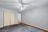 1935 Gardiner Ln - Photo 18