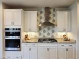 17505 Shakes Creek Dr - Photo 14