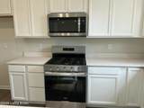 2021 Lyndon Green Cir - Photo 11
