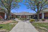 832 Garden Pointe Dr - Photo 2
