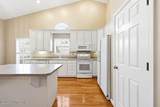 14029 Waters Edge Dr - Photo 19