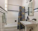 1424 Saint James Ct - Photo 16